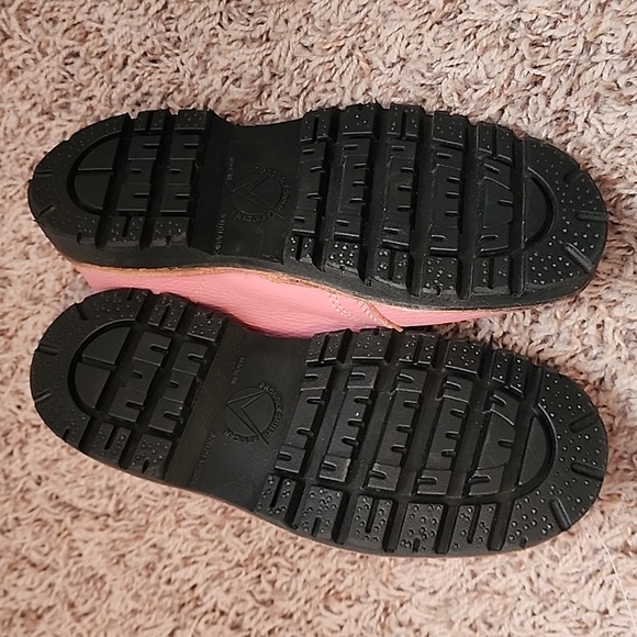Pink custom leather shoes - Picture 3 of 4